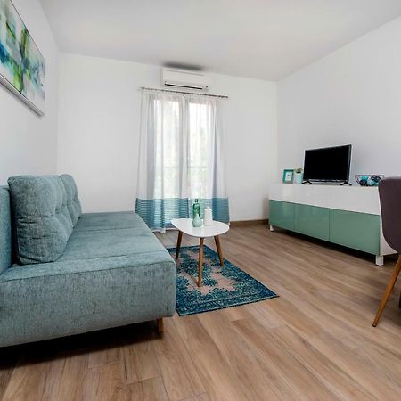 Apartment Loki Rovigno Esterno foto